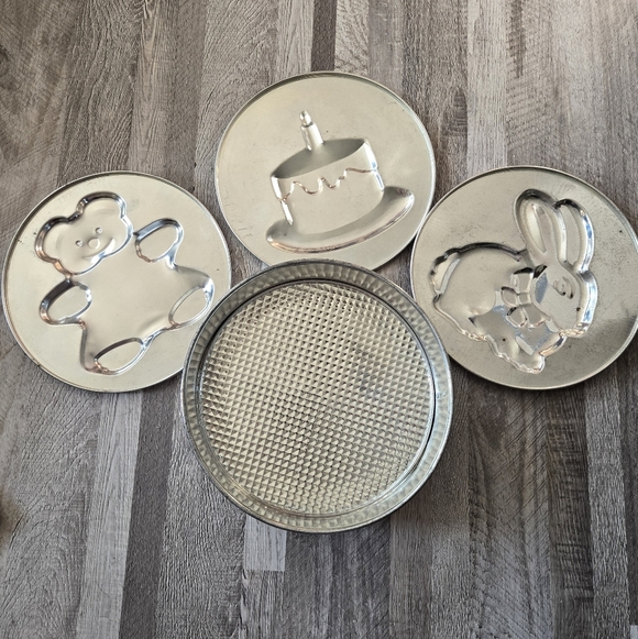 Cute Animals & Cake Springform Pan Insert Set - Teddy, Bunny, Birthday! - Picture 1 of 5